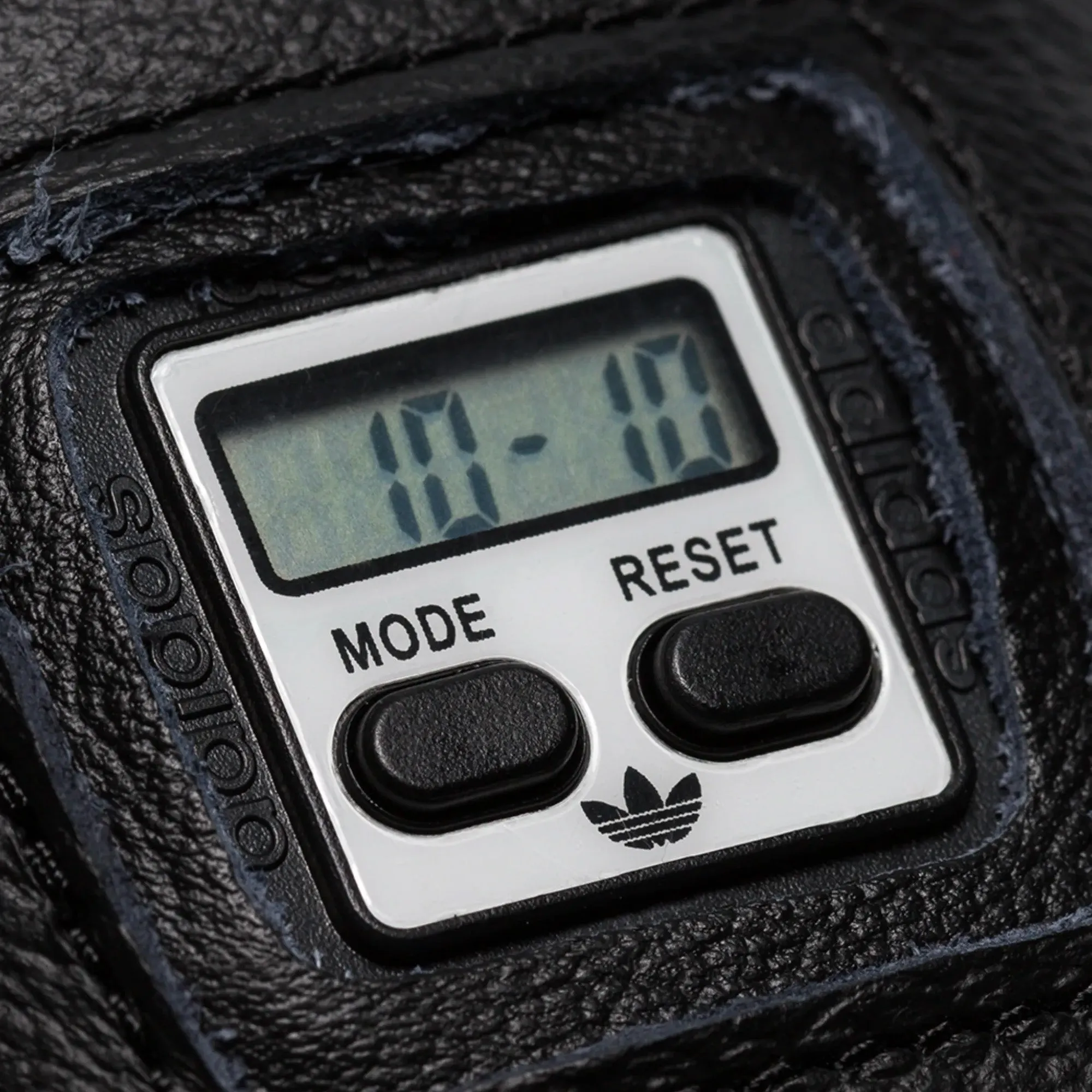Micropacer x R1 TFL - Triple Black