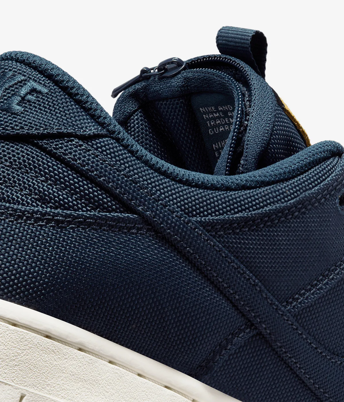 Nike SB Dunk Low Pro Premium