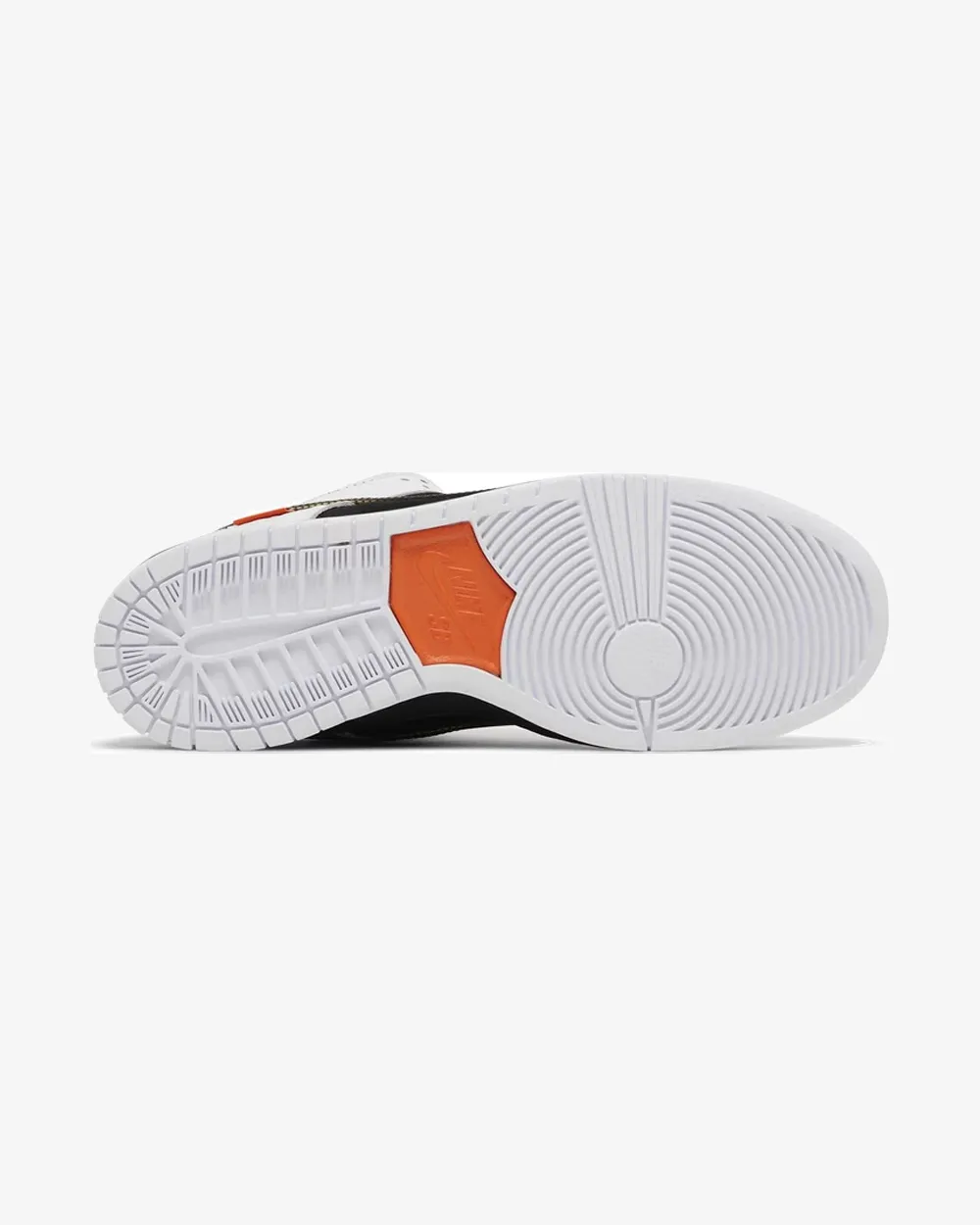 NIKE SB DUNK LOW TIGHTBOOTH