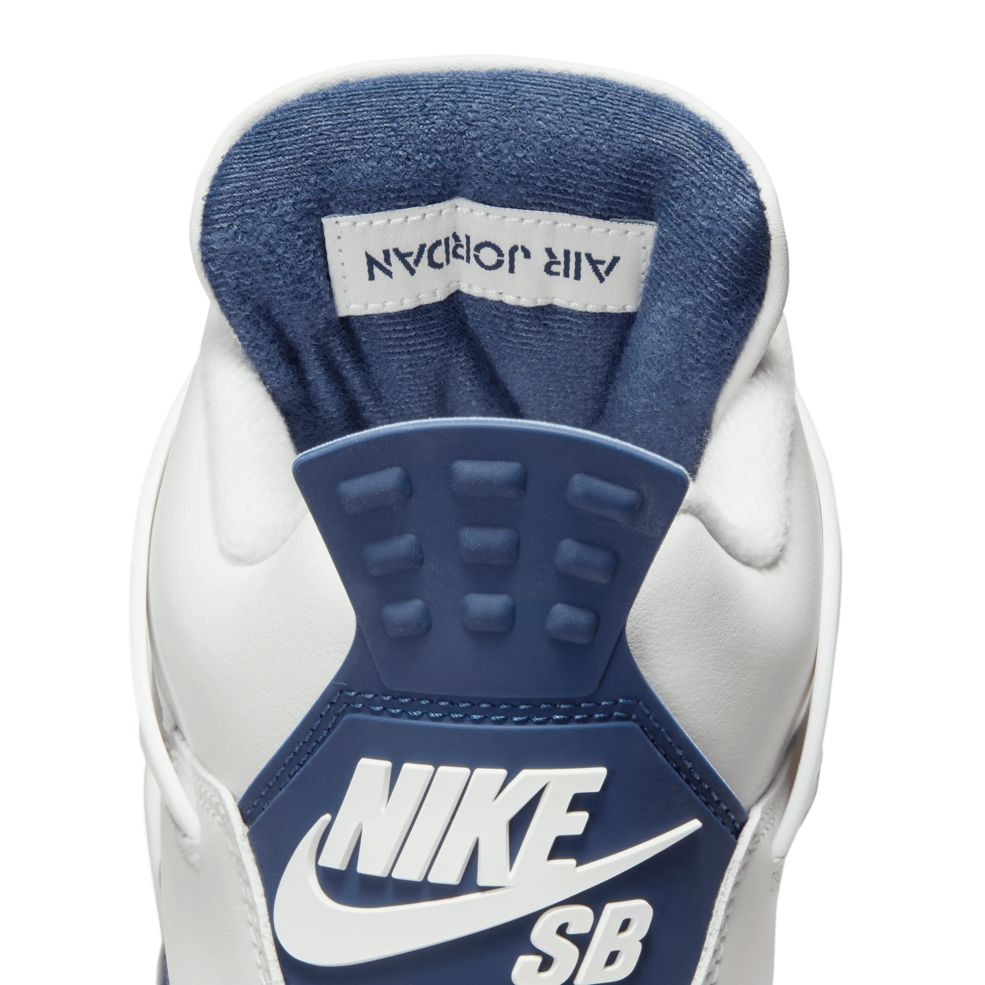 Nike SB x Air Jordan IV