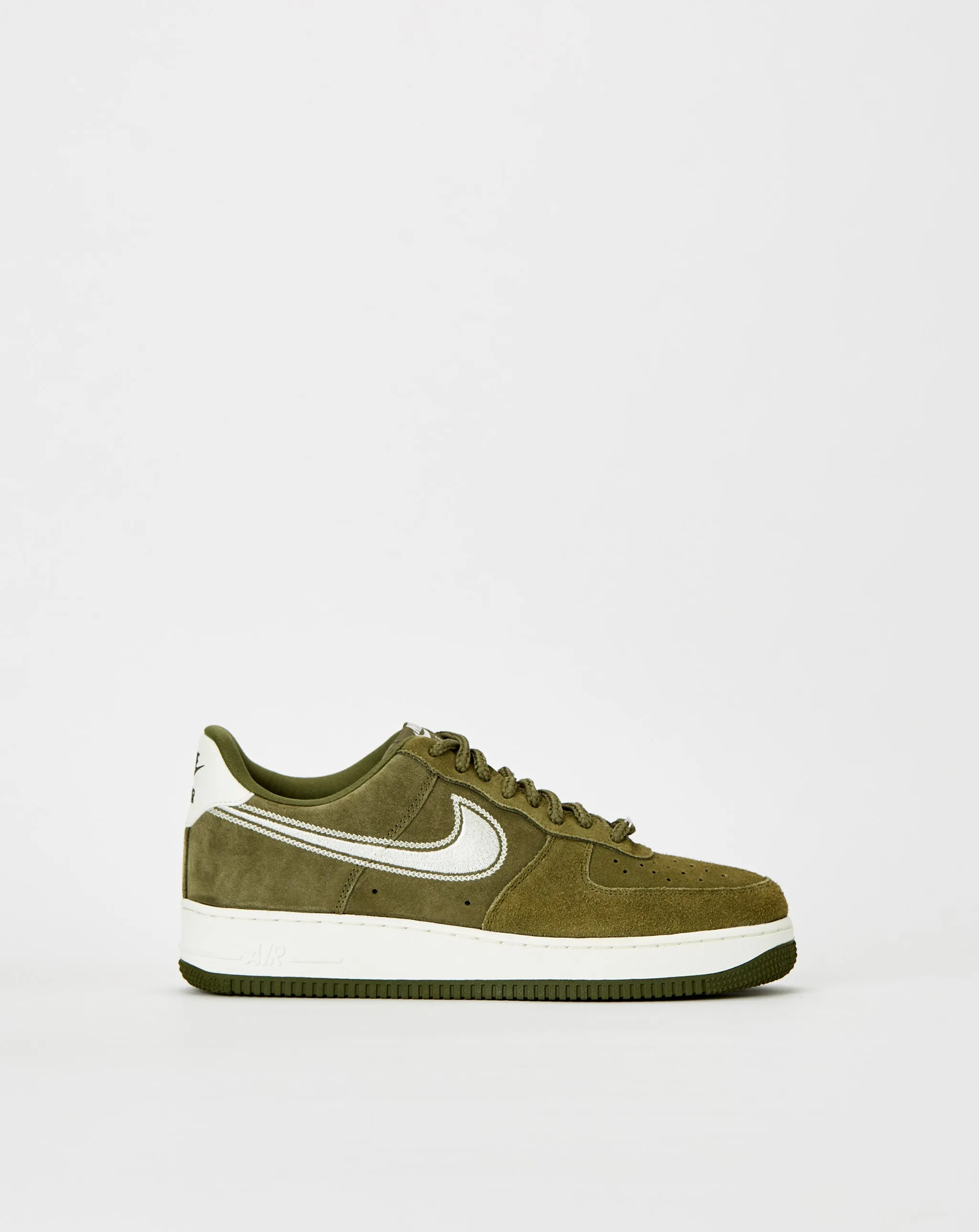 Shoes Nike Air Force 1 '07 LV8