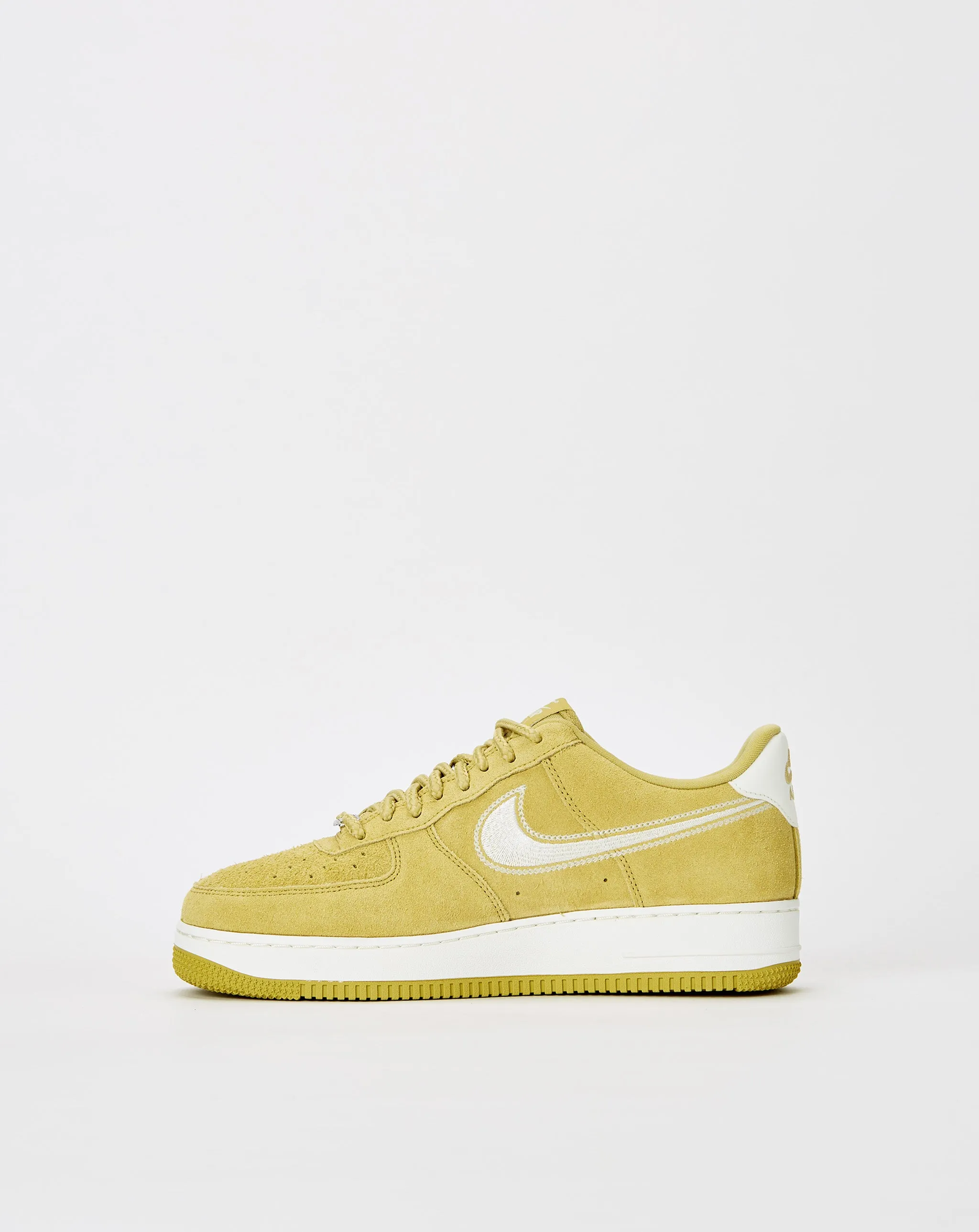 Shoes Nike Air Force 1 '07 LV8