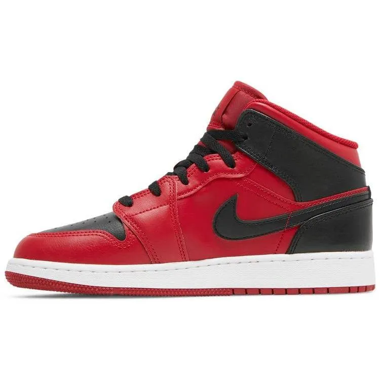 Shoes Nike Nike Air Jordan 1 Mid GS 'Reverse Bred'