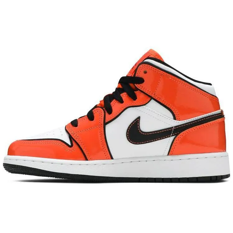 Shoes Nike Nike Air Jordan 1 Mid SE GS 'Turf Orange'
