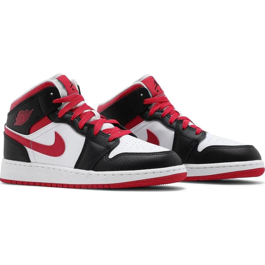 Shoes Nike Nike Air Jordan 1 Mid 'Very Berry' GS