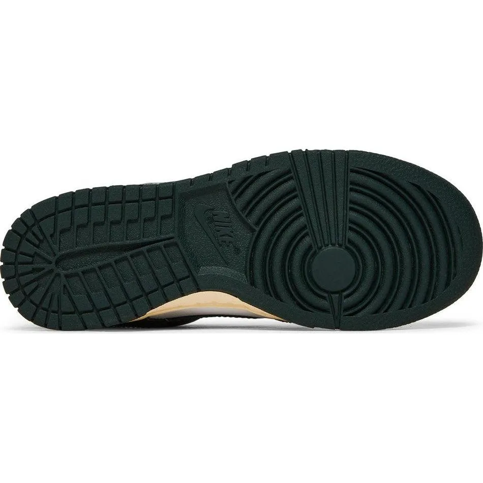 Shoes Nike Nike Wmns Dunk Low 'Vintage Green'