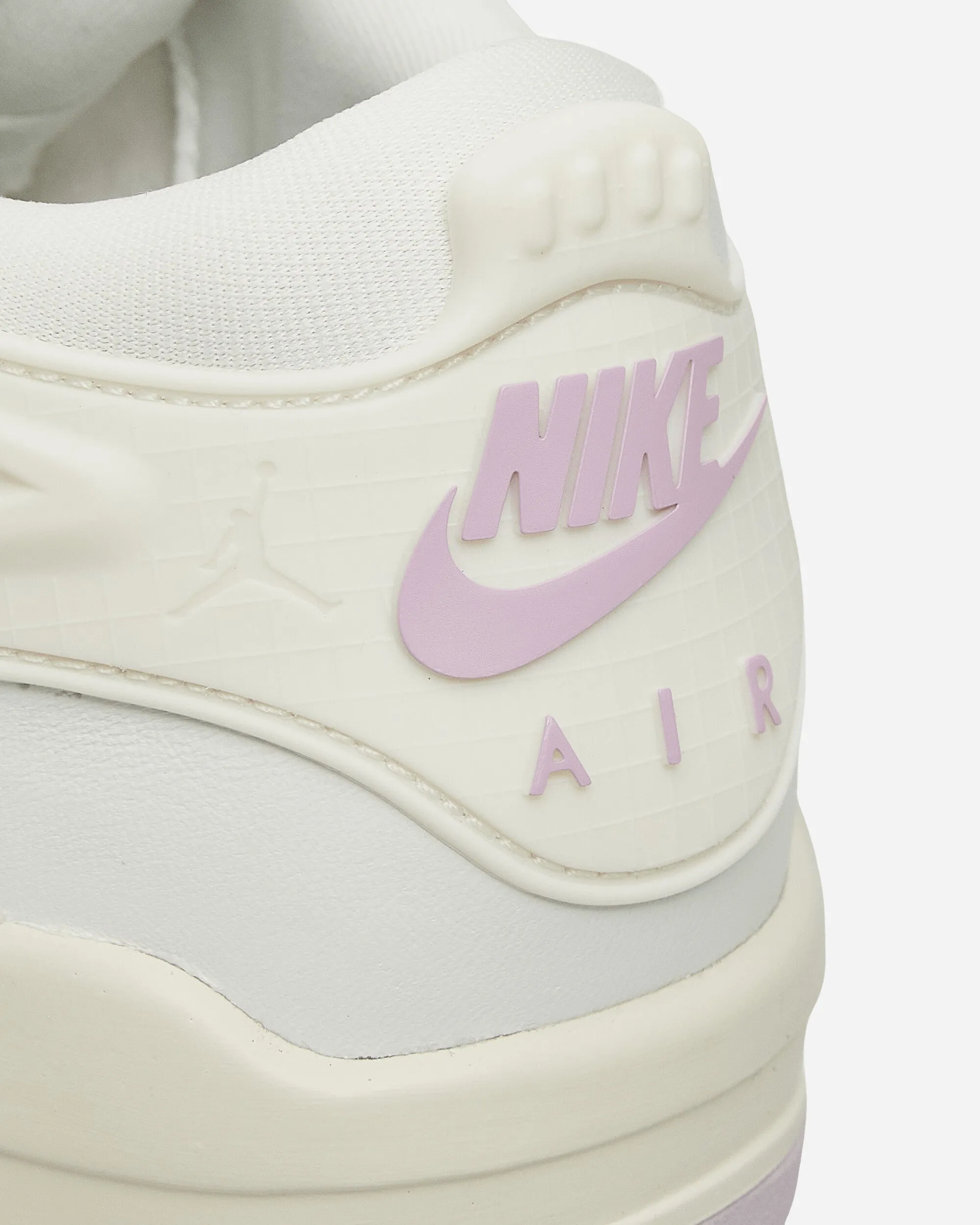 Women's Air Jordan 4 RM Sneakers Sail / Summit White / Pale Ivory / Doll