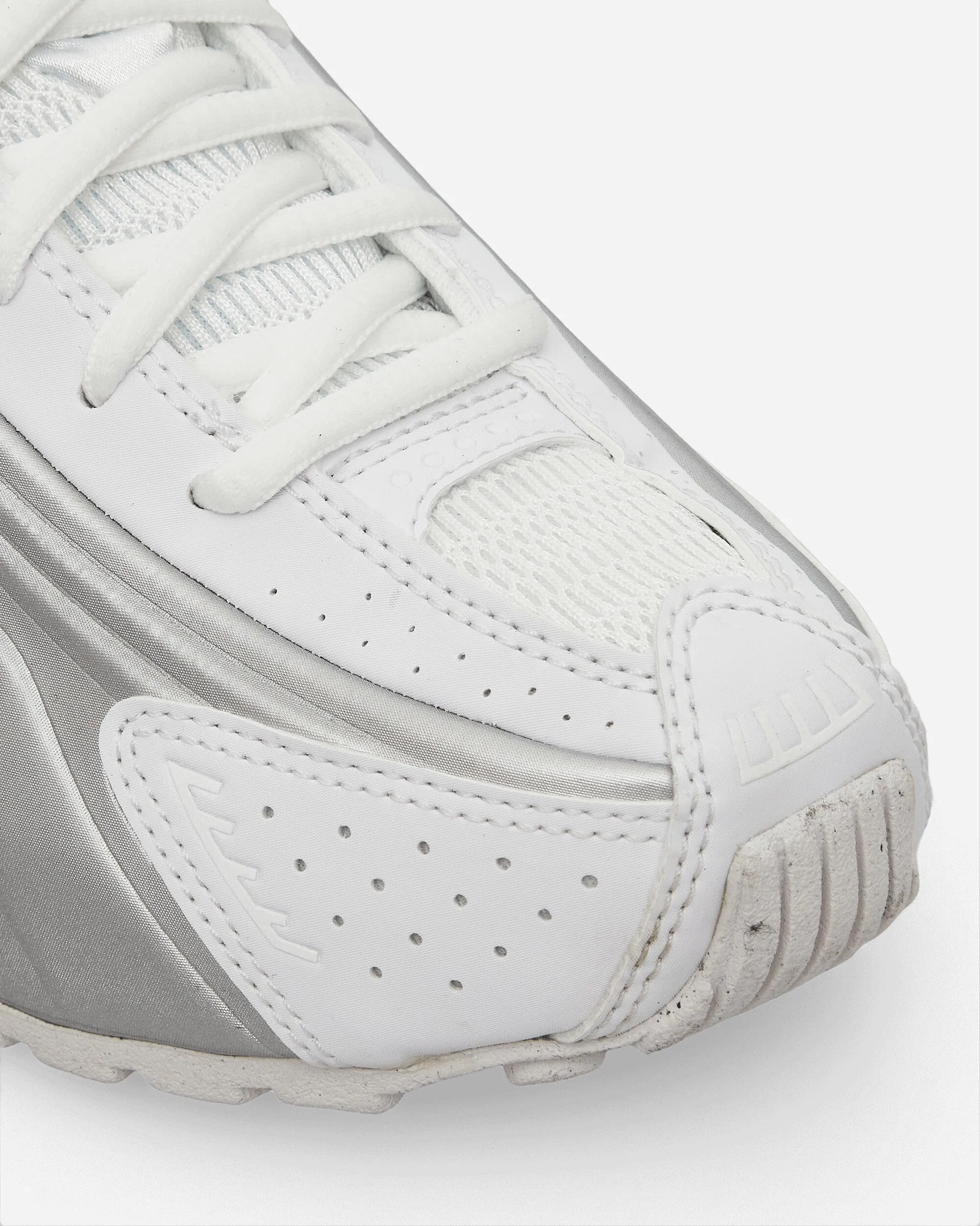 Women's Shox R4 Sneakers White / Metallic Silver