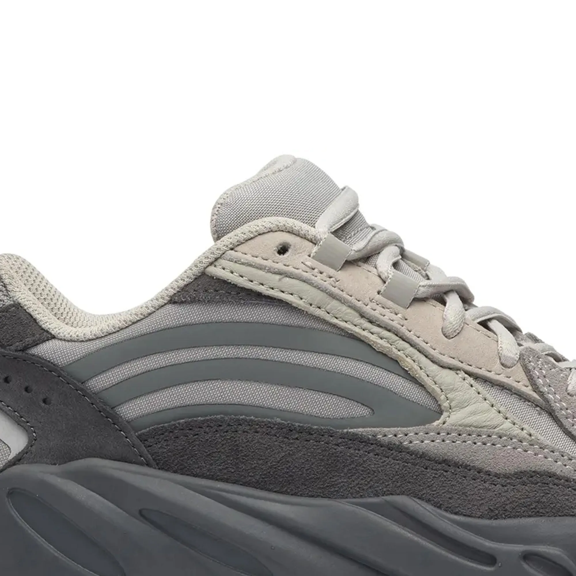 Yeezy 700 V2 'Tephra' (New)